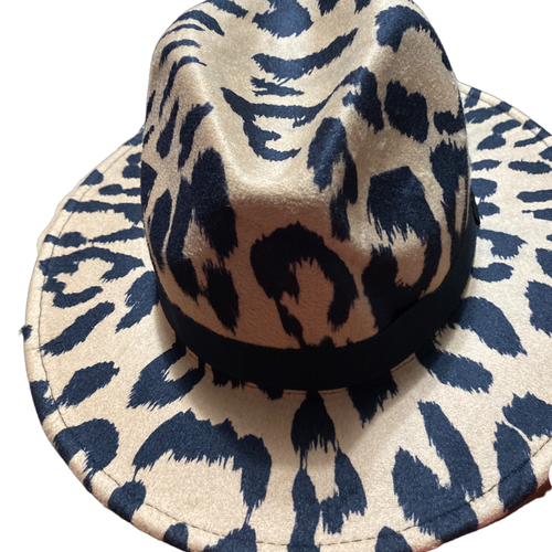 Large leopard print hat